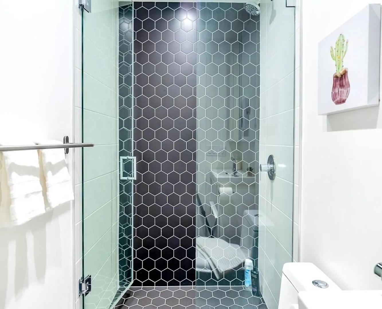 Contemporary 3Br With Natural Light High Park North Nearest Intersection - Dorval Rd, Toronto 0*,  Canada